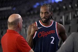 队记:快船尚未面临NBA调查质询 不排除小卡被禁赛/取消合同可能