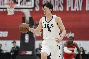 克林根:和杨瀚森相处起来很舒服 他每天都会早早到训练馆