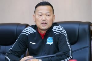 武汉女足主帅：很赞成留洋但要做好预案 中国女足进步不是很明显