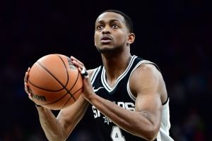  赢球功臣！福克斯20投10中得26分1板3助2断1帽 得分全场最高